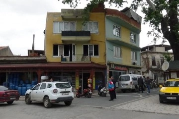 Baba yüreği...Yanan eve kızını kurtarmak için girdi, ikisi de hayatını kaybetti