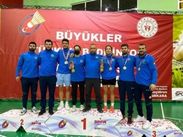 Badmintonda Bursa Büyükşehir Belediyespor fırtınası