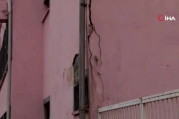 Bah&ccedil;elievler&rsquo;de bir ortaokulda korkutan manzara