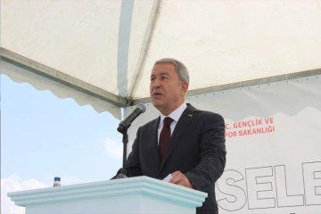 Bakan Akar: 'Fitne fesat sokmaya çalışanlara inanmayın'