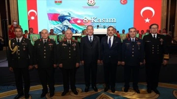 Bakan Akar, TSK komuta kademesiyle Azerbaycan Büyükelçiliğinin 'Zafer Günü' kutlamasına ka