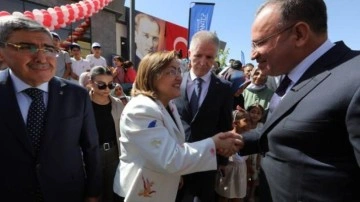 Bakan Bozdağ: Fatma Şahin dünyanın en iyi belediye başkanları arasında