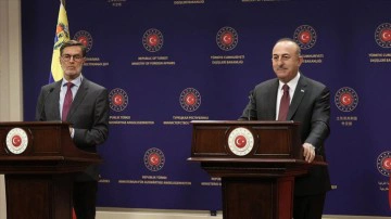 Bakan Çavuşoğlu: Amerikan yönetimi doğruyu söylemiyor