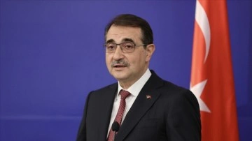 Bakan D&ouml;nmez, enerji diplomasisi i&ccedil;in Bak&uuml;'ye gidiyor