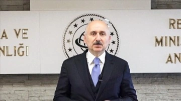 Bakan Karaismailoğlu: K&Ouml;İ projelerinde gelirlerimiz 2025'te &ouml;demelerimizi ge&ccedil;ecek