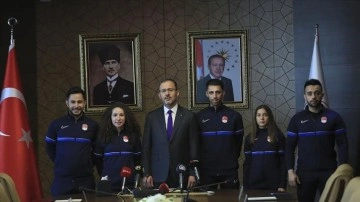 Bakan Kasapoğlu, Kış Olimpiyatlarında mücadele eden sporcuları kabul etti