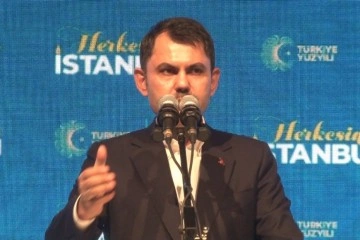 Bakan Kurum: Bayramın ikinci g&uuml;n&uuml; deprem b&ouml;lgesindeki ilk konutları bitireceğiz