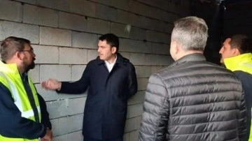 Bakan Kurum, İslahiye'de ge&ccedil;ici barınma alanlarını inceledi