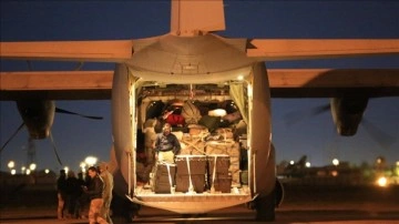 Bakan Muş: Yurt dışından gelen yardım malzemeleri ve bu ekipmanlar g&uuml;mr&uuml;k vergisinden muaftır