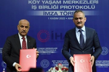 Bakan &Ouml;zer: 'Yıl sonuna kadar T&uuml;rkiye'de kapalı hi&ccedil;bir k&ouml;y okulu kalmayacak'