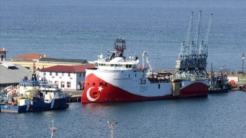 'Barbaros Hayrettin Paşa' sismik araştırma gemisi Trabzon Limanı'na geldi