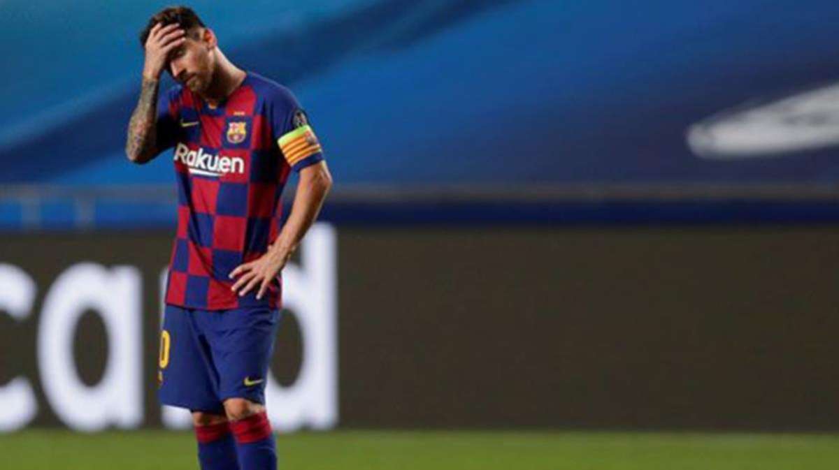 Barcelona'da bir devrin sonu! Yeni sözleşmeyi imzalamayan Messi takımdan ayrılıyor