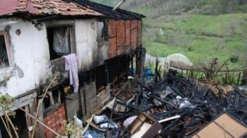 Bartın’da 3 ev yandı, 1 kişi yaralandı; kundaklama iddiası