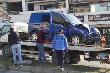Başakşehir’de kaza: 5 yaralı