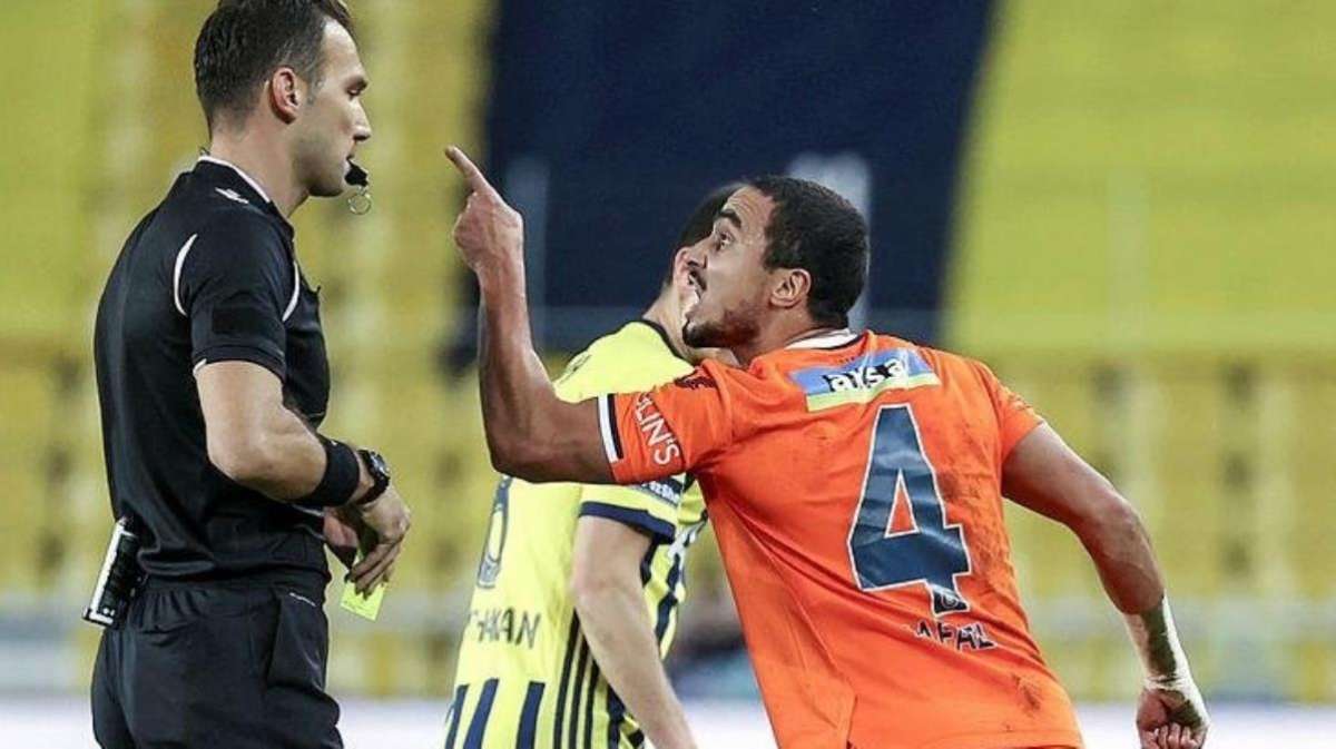 Başakşehir'de sürpriz ayrılık! Yıldız futbolcu Rafael'in sözleşmesi feshedildi