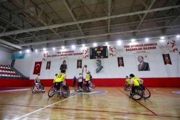 Başkan Şahin, Engelsiz Gaziantepspor maçını izledi