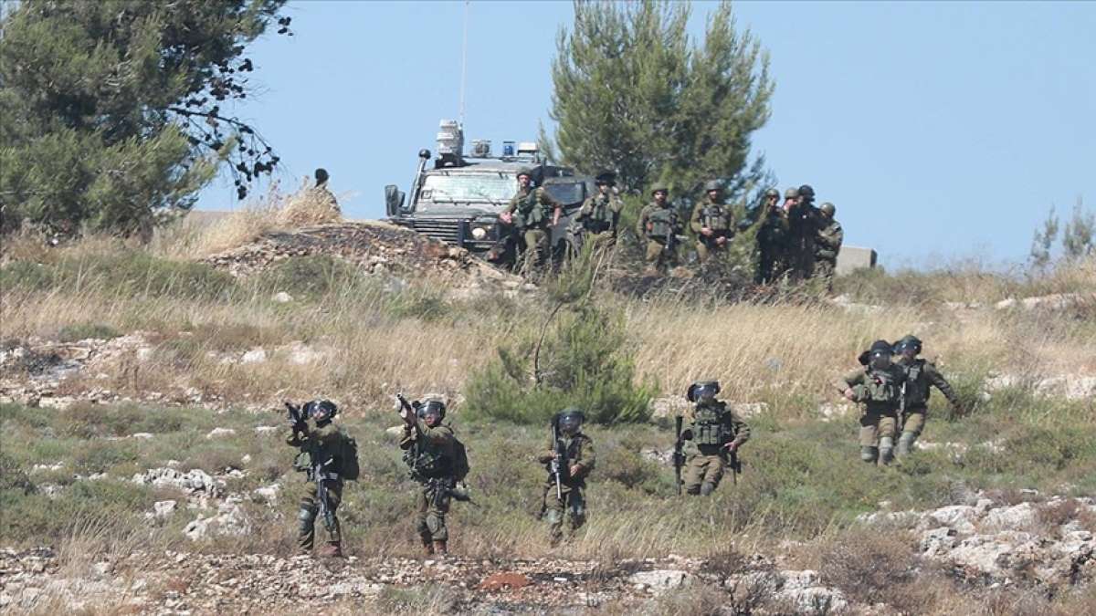 Batı Şeria'da İsrail askerlerinin yaraladığı bir Filistinli hayatını kaybetti