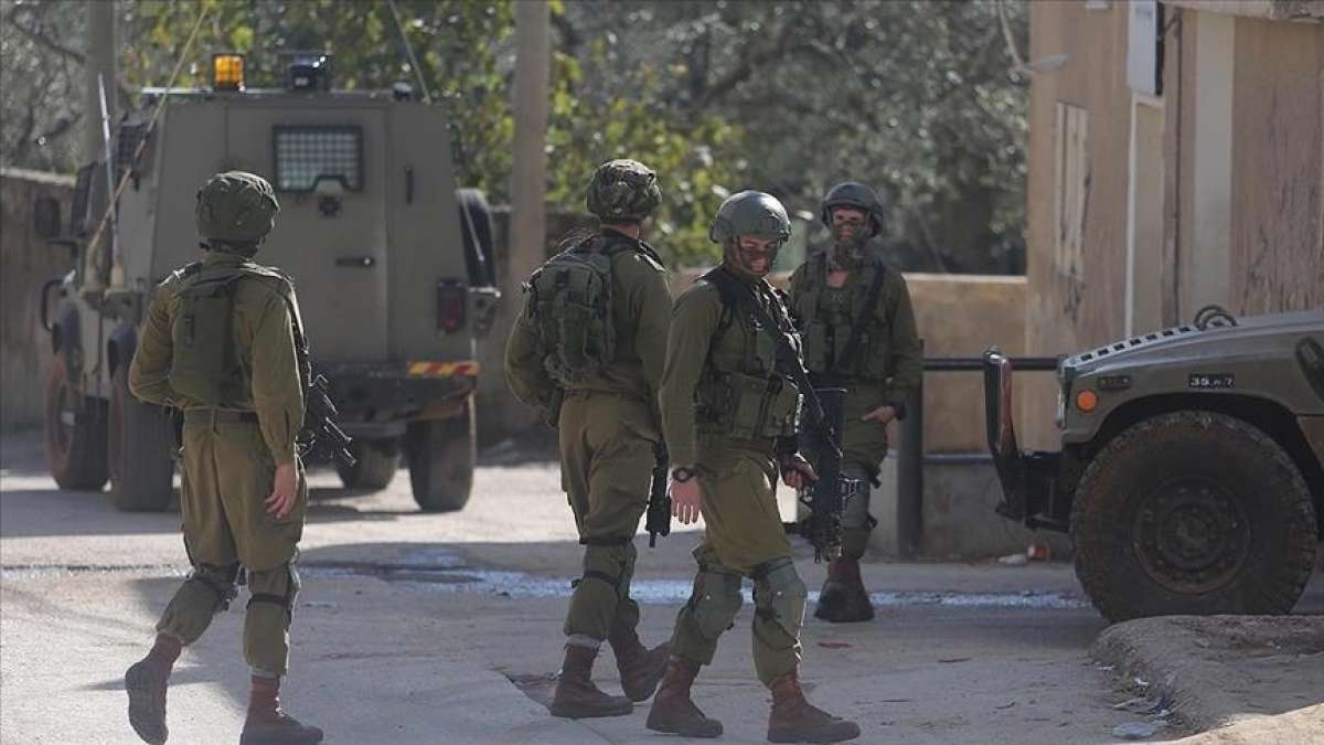 Batı Şeria'da İsrail güçlerinin açtığı ateşle 2 Filistinli hayatını kaybetti