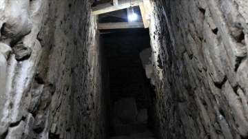 Beçin Antik Kenti'nde bulunan 19 metrelik kuyuda değerli bulgulara ulaşıldı