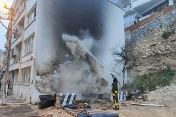 Belediyeye ait yağmur suyu hattı boruları kundaklandı