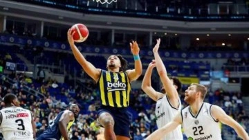 Beşiktaş 15 sayıyla yıkıldı! Derbide kazanan Fenerbah&ccedil;e