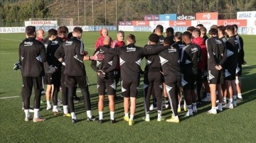 Beşiktaş Şenol Güneş yönetiminde ilk antrenmanına çıktı