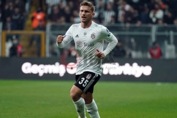 Beşiktaş&rsquo;ta 17&rsquo;lik Semih, ilk kez forma giydi