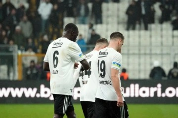 Beşiktaş&rsquo;ta yeni transferler ilk kez forma giydi