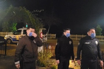 Bıçaklı kavga ihbarına giden polis ekiplerine sürpriz kutlama