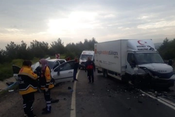 Bilecik’te otomobil ile kamyonet kafa kafaya çarpıştı: 1 ölü, 3 yaralı