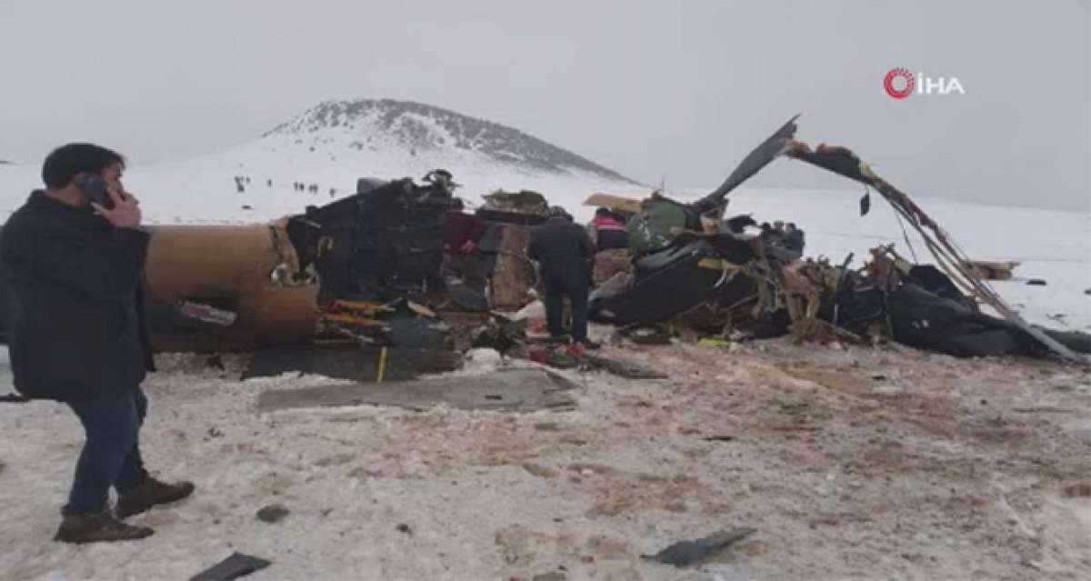 Bitlis'te 10 askerin şehit olduğu helikopter görüntülendi