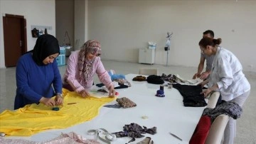 Bitlis'te tekstil fabrikalarının kalifiye eleman sorunu istihdam garantili kursla çözülüyor