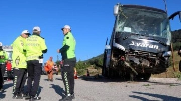 Bolu'da yolcu otobüsü kazası: Yaralılar var