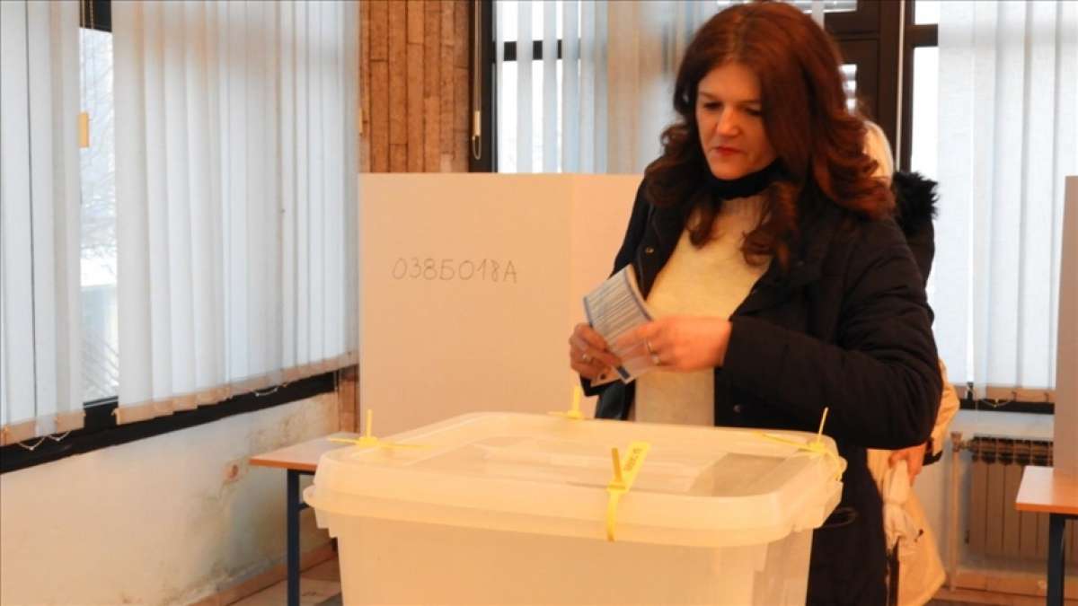 Boşnakların boykot ettiği Srebrenitsa'daki yerel seçimi Sırp aday Grujicic kazandı