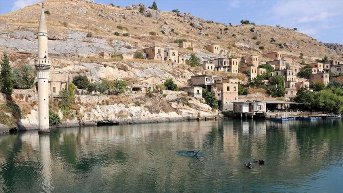 Bozkırın ortasındaki 'sahil kenti' Halfeti'de su sporları yeniden canlanıyor