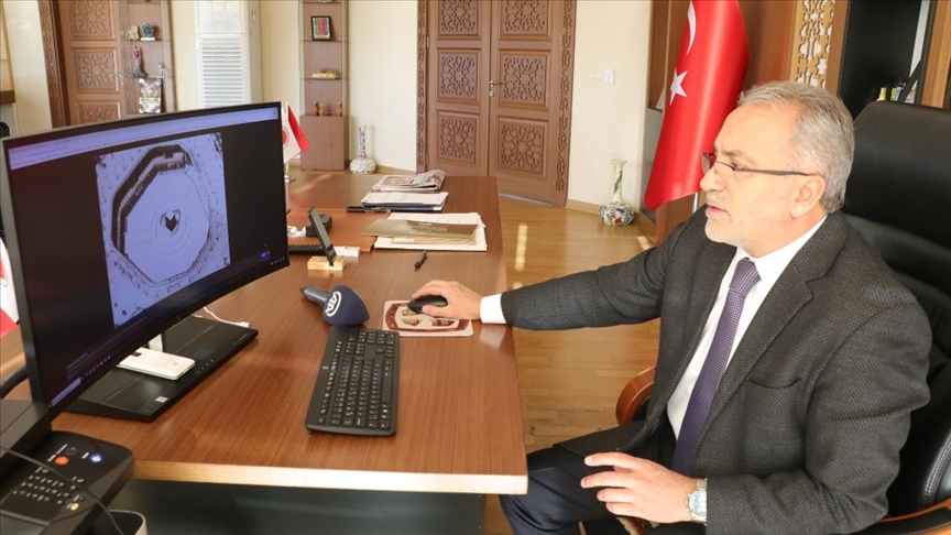 Bozok Üniversitesi Rektörü Karadağ'ın tercihi 'Kabe'de koronavirüs sessizliği' o