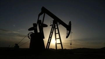 Brent petrolün varil fiyatı 92,38 dolar