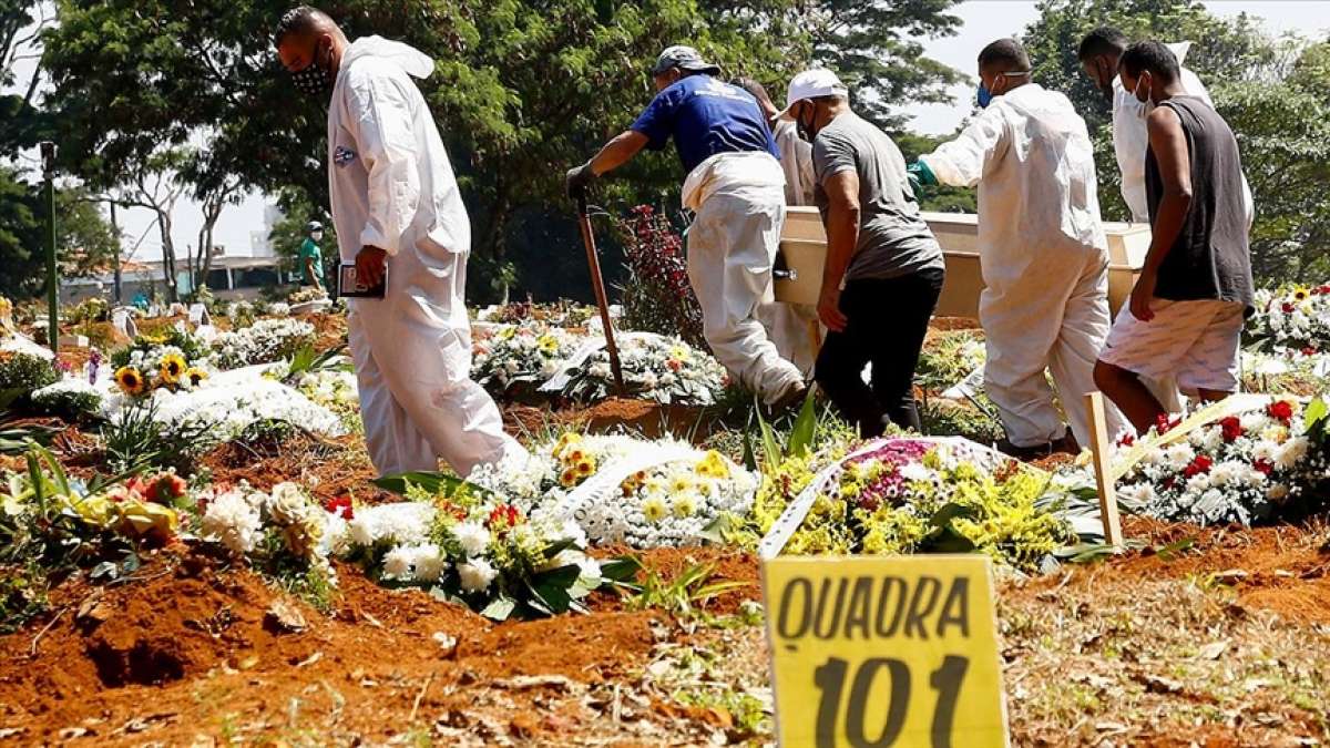 Brezilya'da son 24 saatte 3 bin 780 kişi Kovid-19 nedeniyle hayatını kaybetti