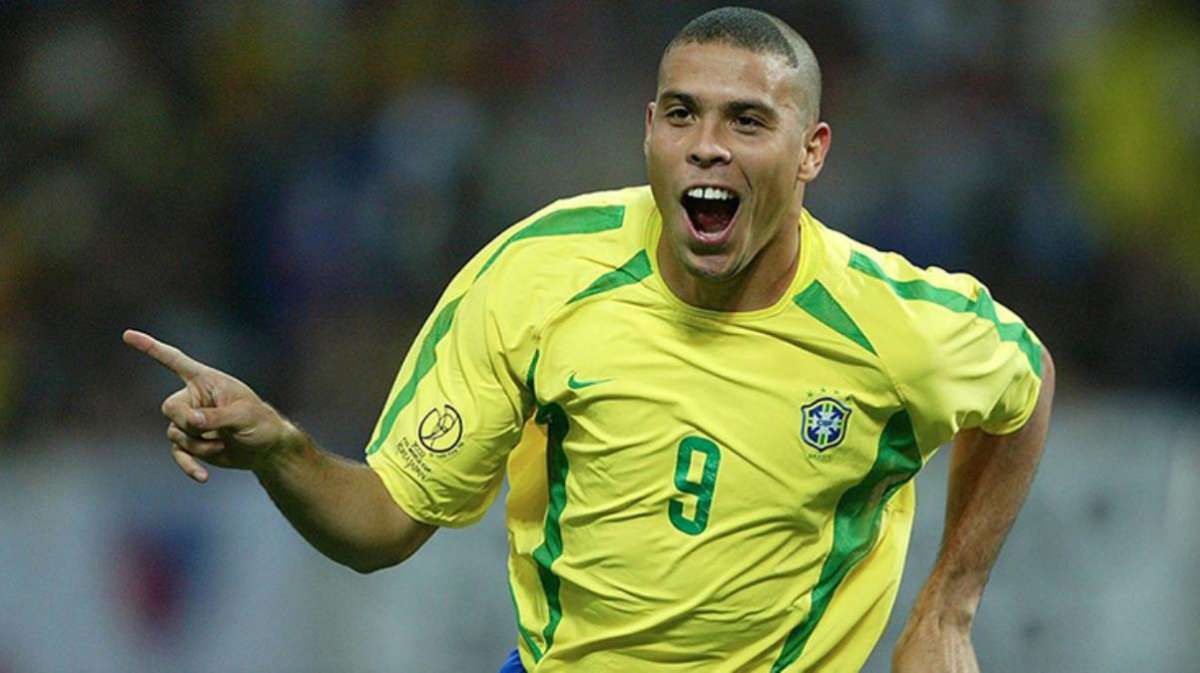Brezilyalı efsane futbolcu Ronaldo, vasektomi yaptırmasına rağmen 5. kez baba oluyor
