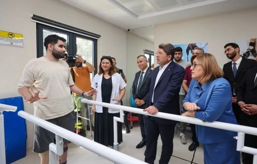 Bu merkez, bir protezden fazlası