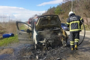 Bulgar vatandaşın aracı yandı