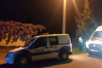 Bunalımda olduğu iddia edilen kişi telefonları a&ccedil;mayınca ekipler kapıyı kırarak i&ccedil;eri girdi