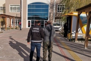 Burdur’da zehir tacirlerine operasyon: 21 gözaltı