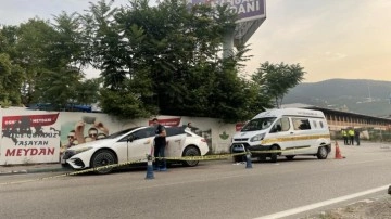 Bursa'da arkadaşı tarafından otomobilde bıçaklanan kişi öldü