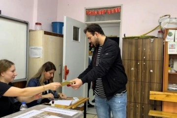 Bursa’da milyonlar sandık başına gitti