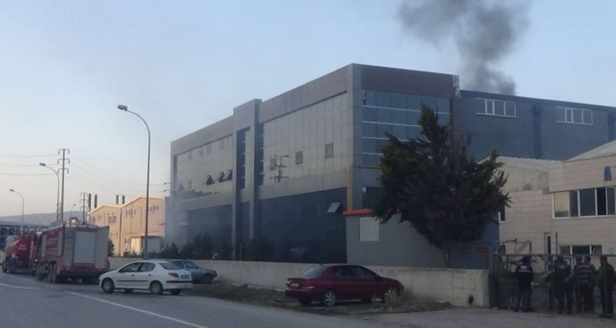 Bursa'da tekstil fabrikasında çıkan yangın korkuttu