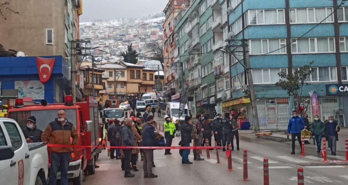 Bursa'da toprak kayması nedeniyle 60 daire tahliye edildi