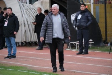 Bursaspor Teknik Direkt&ouml;r&uuml; İsmail Ertekin hastaneye kaldırıldı