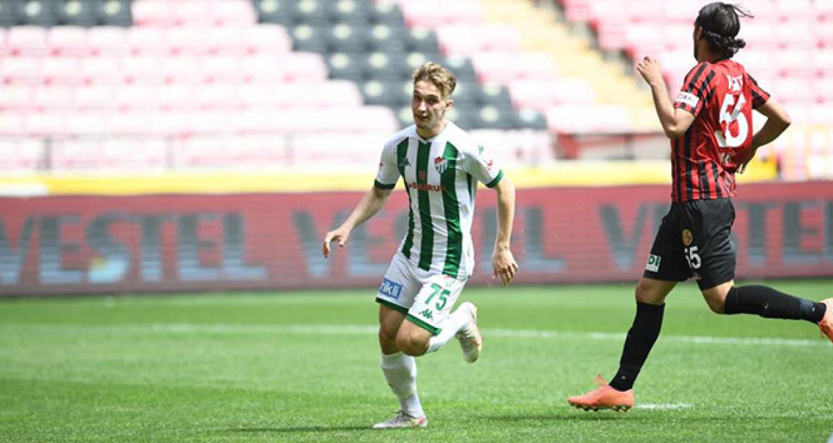 Bursaspor'un 18 yaşındaki futbolcusu Eren Güler durdurulamıyor