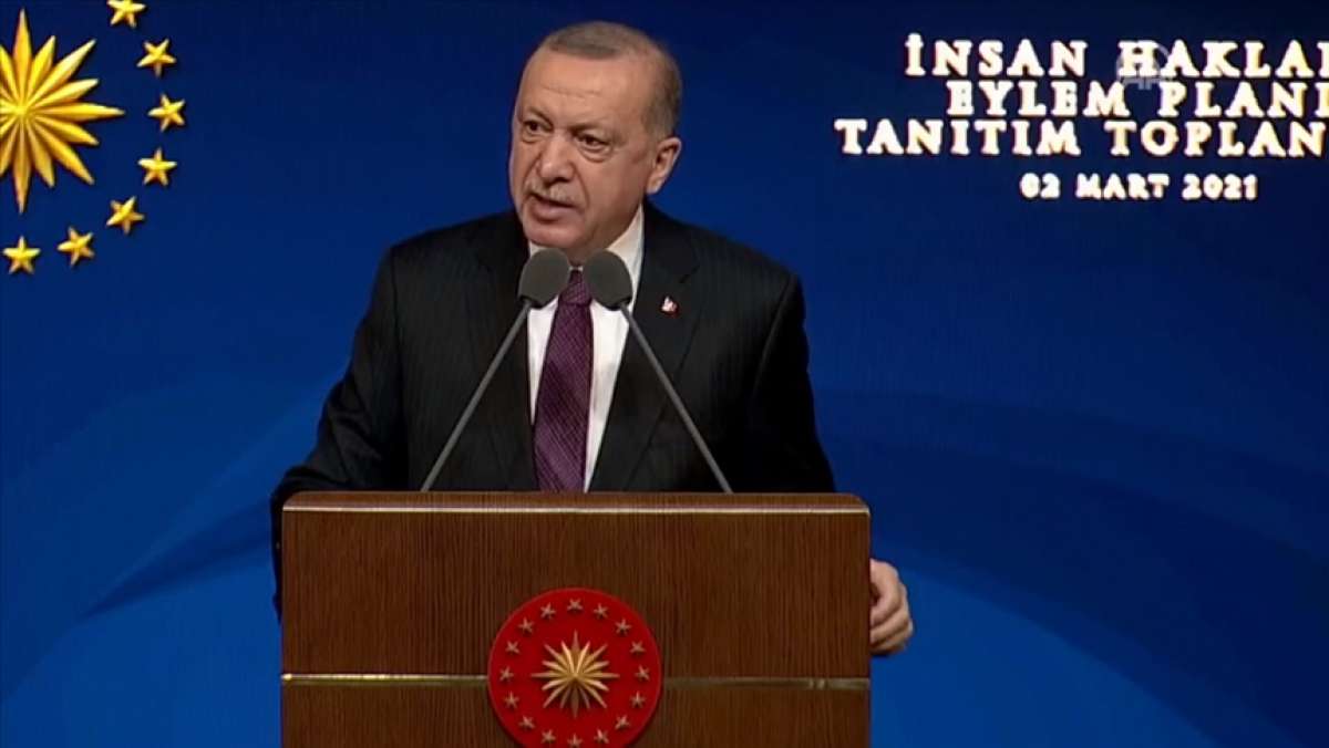 CANLI- Cumhurbaşkanı Erdoğan: e-Duruşma uygulamasını tüm hukuk mahkemelerine yaygınlaştırıyoruz